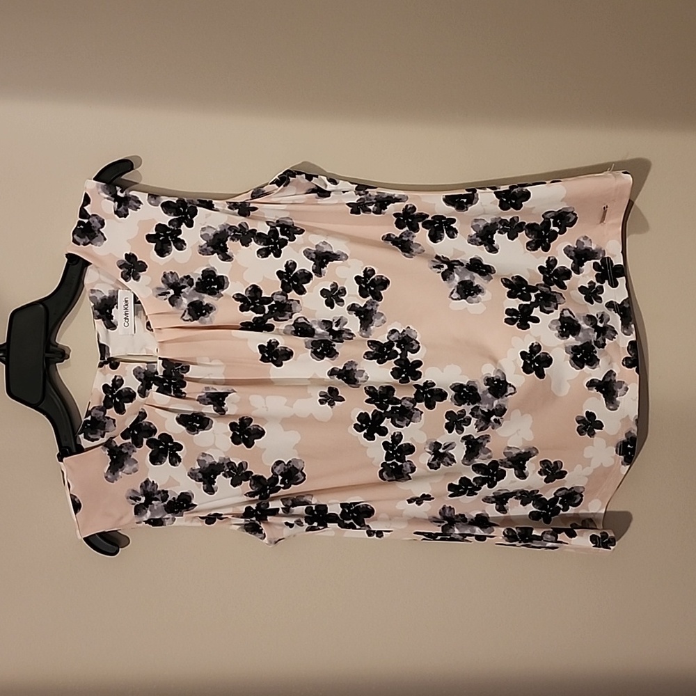Calvin Klein Top - Size L